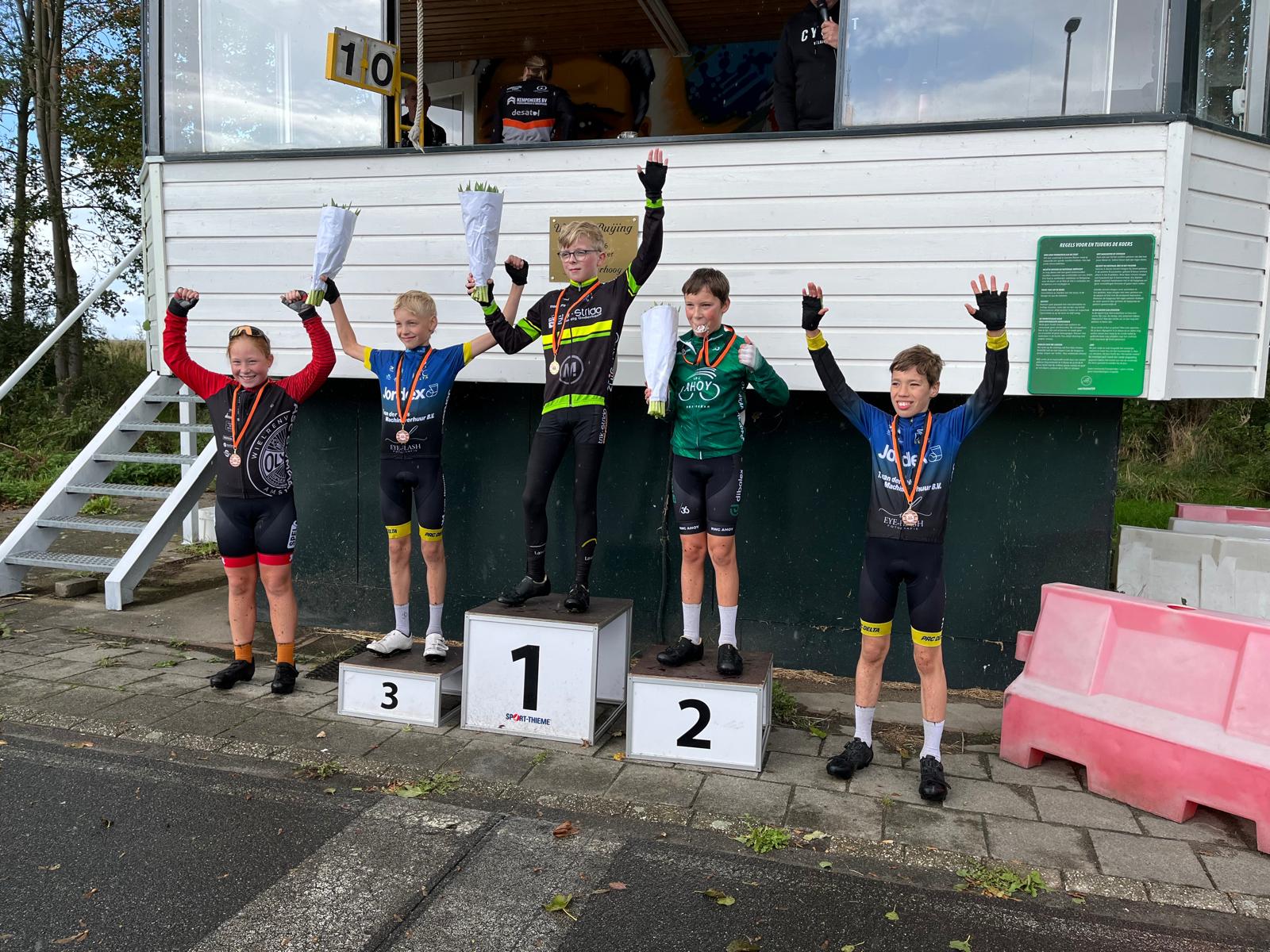 podium cat. 3